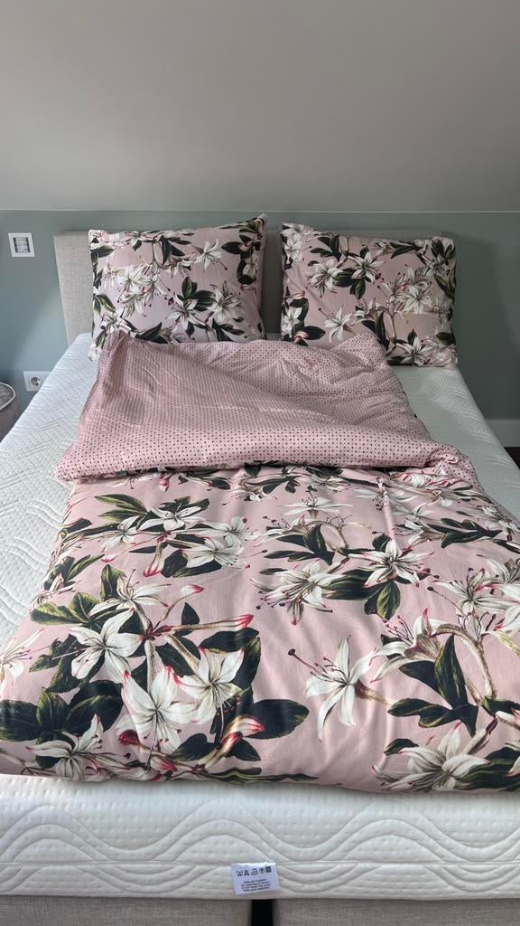 Essenza dekbedovertrek 200x200 + 2 kussenslop +200TC, Ophalen, Zo goed als nieuw, Tweepersoons, Dekbedovertrek