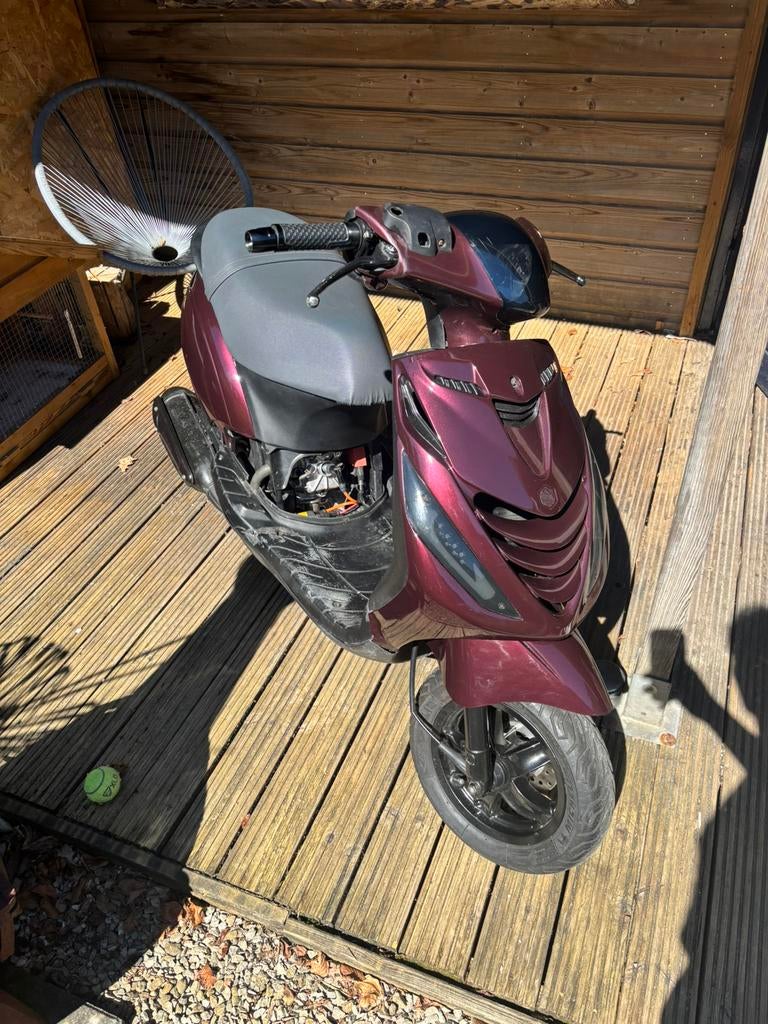 Verse zip 172 brom, Fietsen en Brommers, Ophalen of Verzenden, Zo goed als nieuw, Tweetakt, Zip