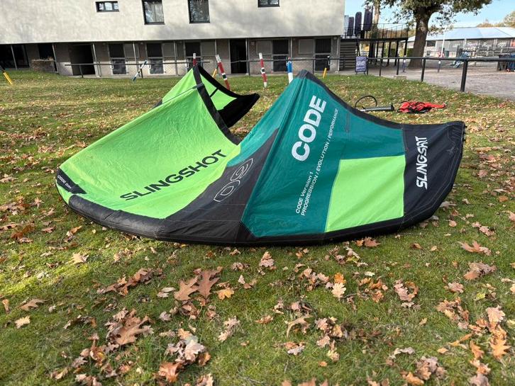 Slingshot code, Watersport en Boten, Kitesurfen, Zo goed als nieuw, Geen board, Ophalen of Verzenden