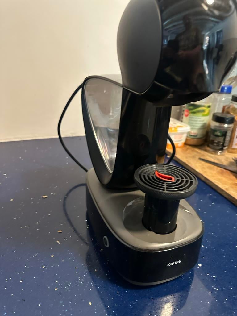 Krups Nescafé Dolce Gusto Koffiezetapparaat, Ophalen, Koffiemachine, Zo goed als nieuw, 2 tot 4 kopjes
