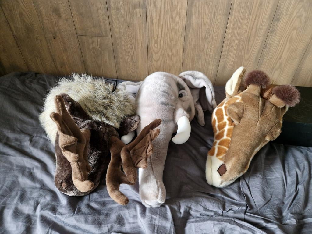 Drie pluche dierenkoppen voor aan de muur, Ophalen, Zo goed als nieuw