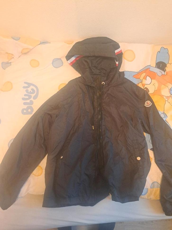 Moncler zomerjas maat 158, Kinderen en Baby's, Kinderkleding | Maat 158, Zo goed als nieuw, Jongen, Jas, Ophalen of Verzenden