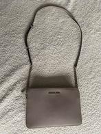 Michael Kors large crossbody bag Saffiano leer lichtgrijs, Ophalen of Verzenden, Zo goed als nieuw, Grijs, Schoudertasje