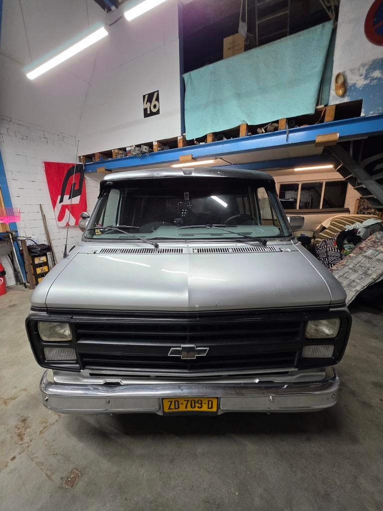 Nette Chevy van G20 camper kent. Lpg, Auto's, Automaat, 8 cilinders, Chevrolet, Grijs