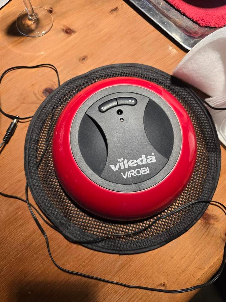 Vileda virobi robotzuiger, Witgoed en Apparatuur, Stofzuigers, Zo goed als nieuw, Ophalen of Verzenden