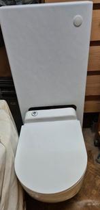 Sfa hang Sanibroyeur sanicompact broyeur+comfort box ombouw, Ophalen, Zo goed als nieuw, Toilet