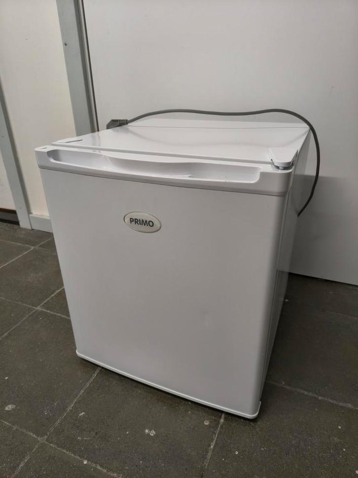 Compacte Primo Koelkast - Ideaal voor kleine ruimtes, Witgoed en Apparatuur, Koelkasten en IJskasten, Gebruikt, Zonder vriesvak