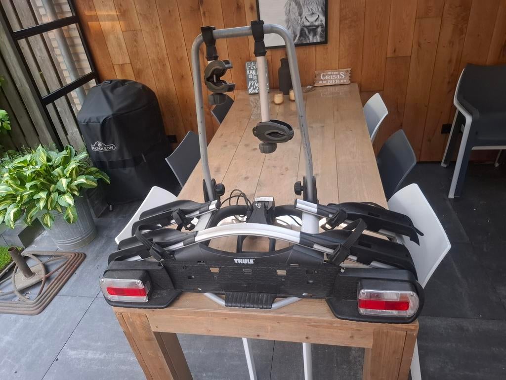 Thule Euroway 921 fietsendrager voor 2 fietsen, Auto diversen, Fietsendragers, Zo goed als nieuw, Trekhaakdrager, 2 fietsen, Ophalen