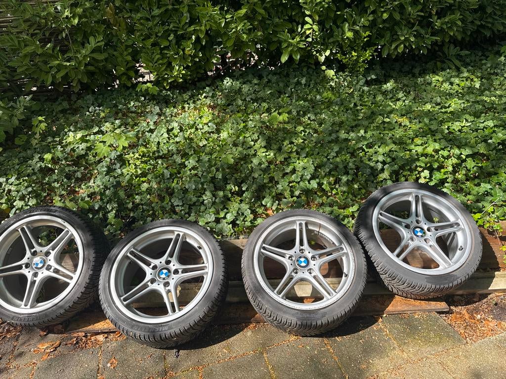 BMW breedset Velgen met all season 225/40R18, Auto-onderdelen, Banden en Velgen, Ophalen, 18 inch, Gebruikt, Banden en Velgen