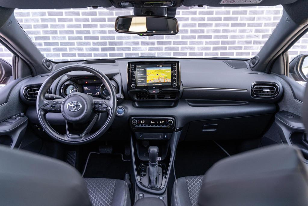 Toyota Yaris 1.5 Hybrid Executive | Panoramadak | Stoelverwa, Auto's, Adaptive Cruise Control, 450 kg, Gebruikt, Bedrijf