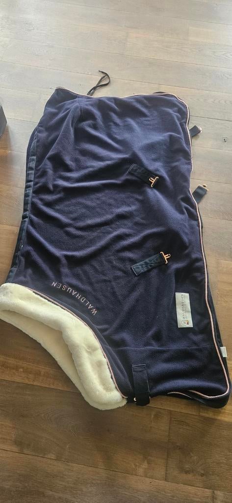 Fleecedeken showdeken donkerblauw 125 nieuw, Dieren en Toebehoren, Paarden en Pony's | Dekens en Dekjes, Nieuw, Blauw, Deken, Fleece