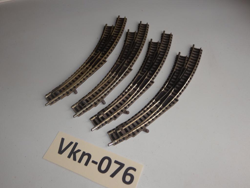 Vk-076 N Spoor Gebogen Wissels 9174 Fleischmann Links DB, Gebruikt, Gelijkstroom, Fleischmann, Rails