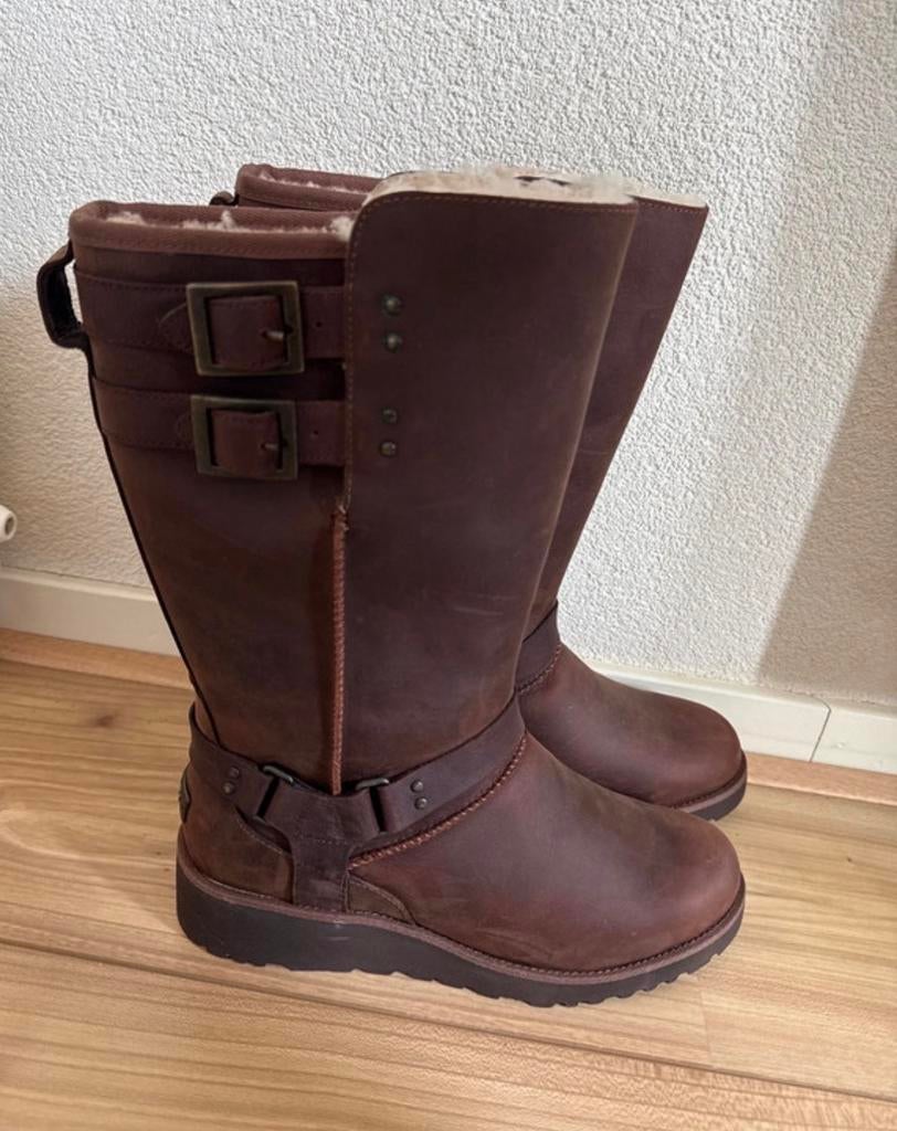 Ugg laarzen, bruin, maat 38, Kleding | Dames, Schoenen, Ophalen of Verzenden, Zo goed als nieuw, Bruin, Hoge laarzen
