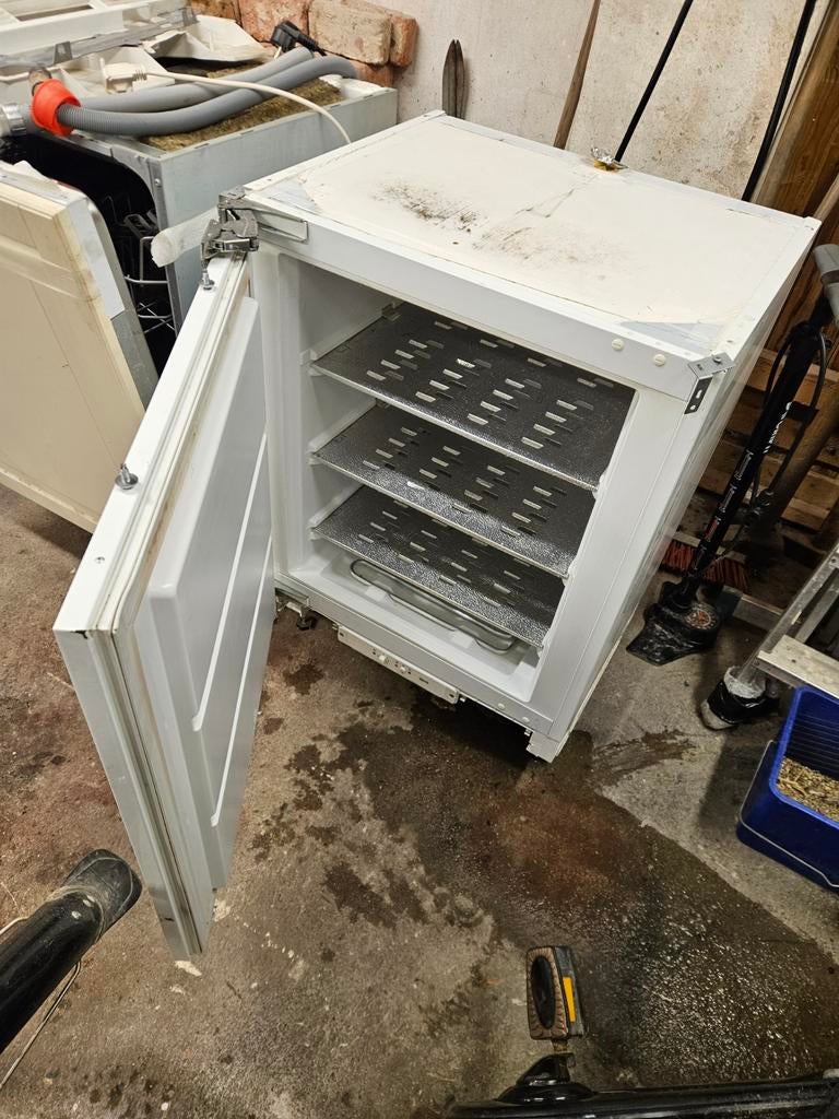 Ikea Inbouwvriezer onderbouw, Witgoed en Apparatuur, Vriezers en Diepvrieskisten, Gebruikt, Minder dan 85 cm, Minder dan 60 cm