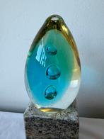 Presse Papier glazen ei blauw geel, Ophalen of Verzenden