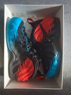 Nike Foamposite Spiderman Special Edition Maat 42.5, Overige kleuren, Nike, Ophalen of Verzenden, Sneakers of Gympen