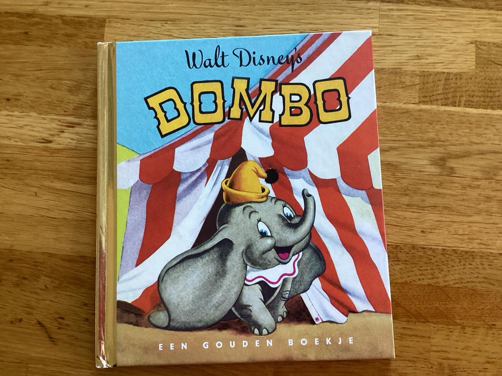 Walt Disney's Dombo - Een Gouden Boekje, Boeken, Ophalen of Verzenden, Gelezen, Sprookjes