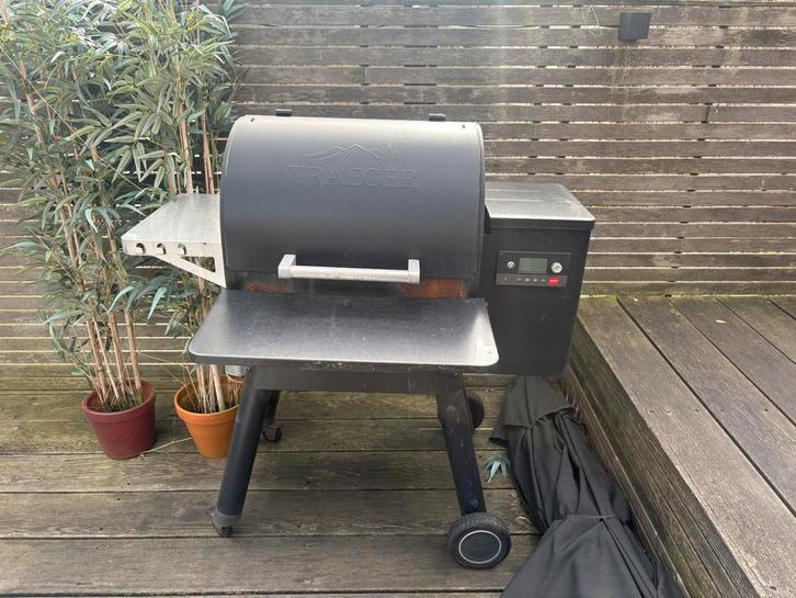 Traeger ironwood 650 gratis af te halen, Tuin en Terras, Elektrische barbecues, Gebruikt, Ophalen