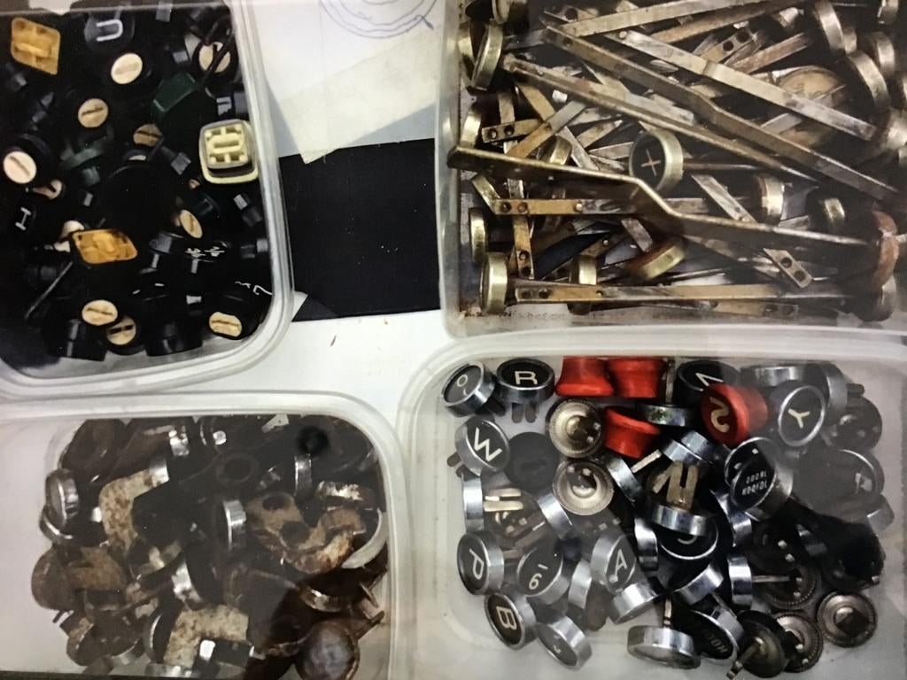 Typemachine onderdelen ongeveer 70 kilo, Diversen, Typemachines, Ophalen, Gebruikt