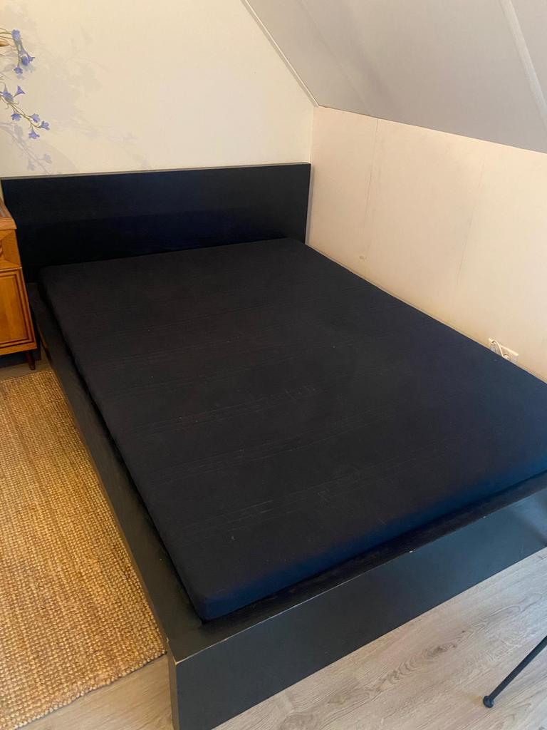 Malm bed 140x200 zwart laag, Ophalen, Gebruikt, Zwart, Tweepersoons