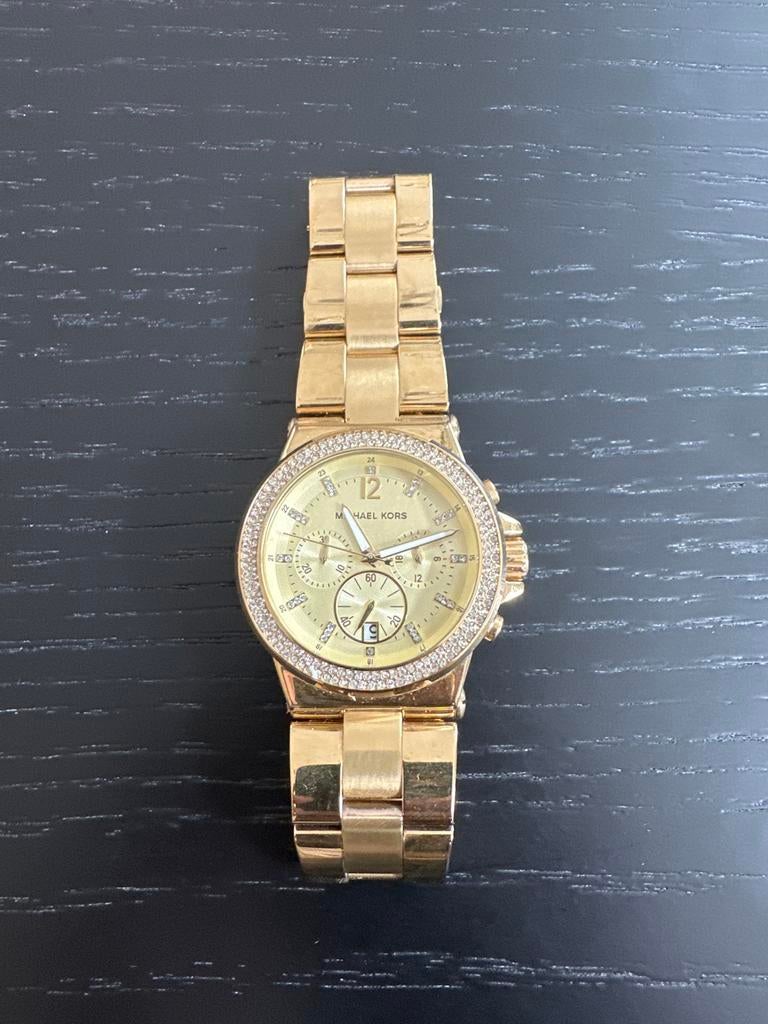 Michael Kors horloge goudkleurig met strass, Sieraden, Tassen en Uiterlijk, Horloges | Dames, Overige merken, Gebruikt, Polshorloge