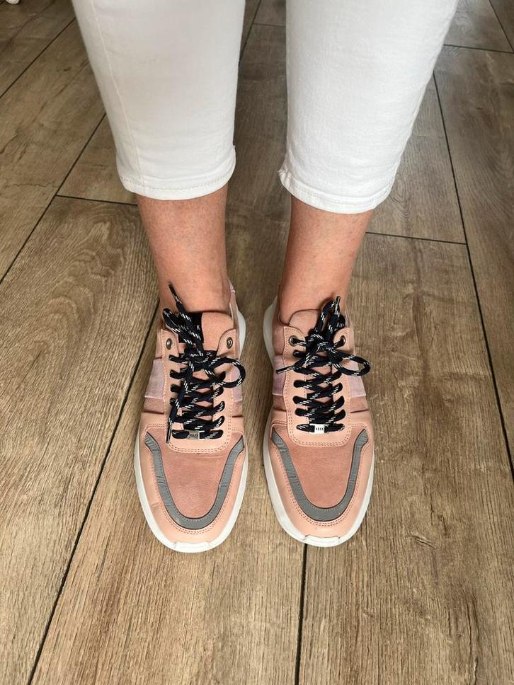 Sneakers Nubikk oud roze (dames) mt 40 nieuw, Kleding | Dames, Schoenen, Gedragen, Sneakers of Gympen, Roze, Ophalen of Verzenden