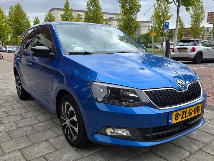 Skoda Fabia 1.2 TSI Keyless NAP 2015, Auto's, Skoda, Particulier, Fabia, ABS, Airbags, Airconditioning, Bluetooth, Boordcomputer