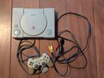 Sony PlayStation SCPH-7002 PAL met controller en RCA kabel, Ophalen of Verzenden, Gebruikt