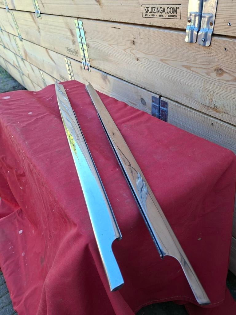 Volvo amazon 4drs Chrome sierstrips  RV en LV, Ophalen of Verzenden, Voor, Volvo, Deur