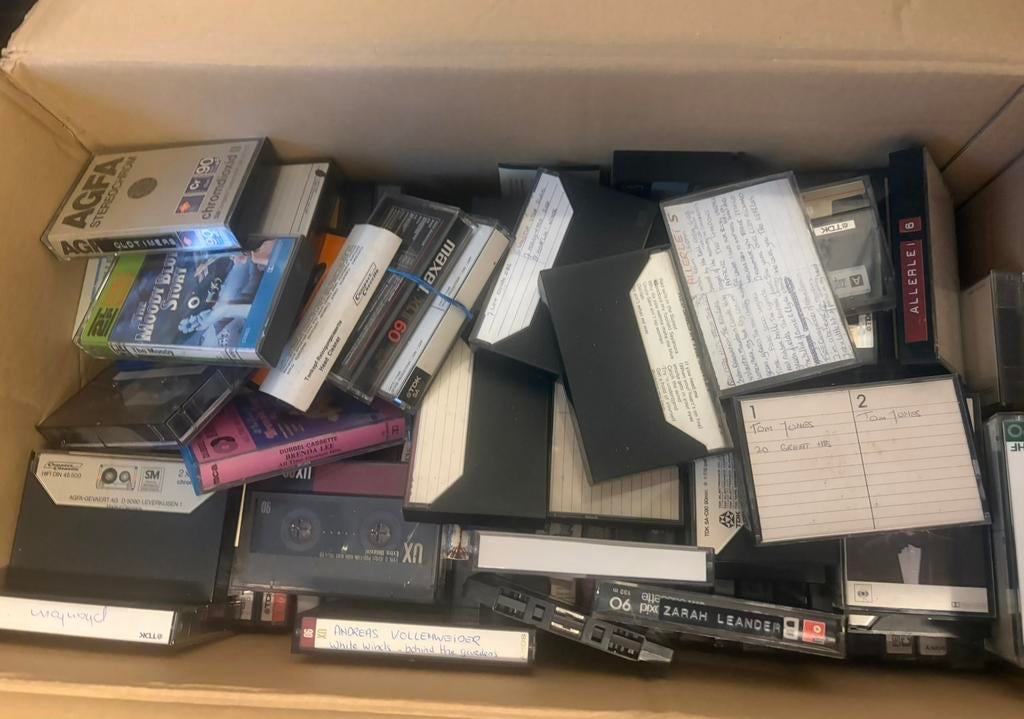 Doos vol cassettebandjes, Ophalen of Verzenden, Gebruikt, Overige genres, 2 t/m 25 bandjes