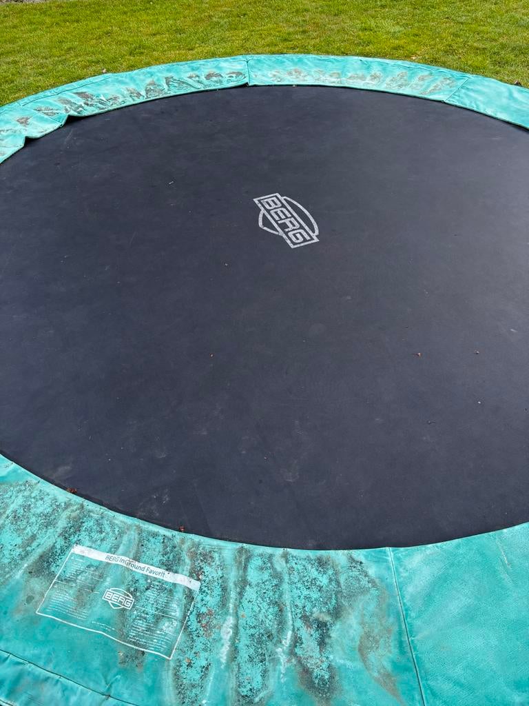 Gebruikte inground trampoline 330 cm + nieuwe afdekhoes, Ophalen, Gebruikt