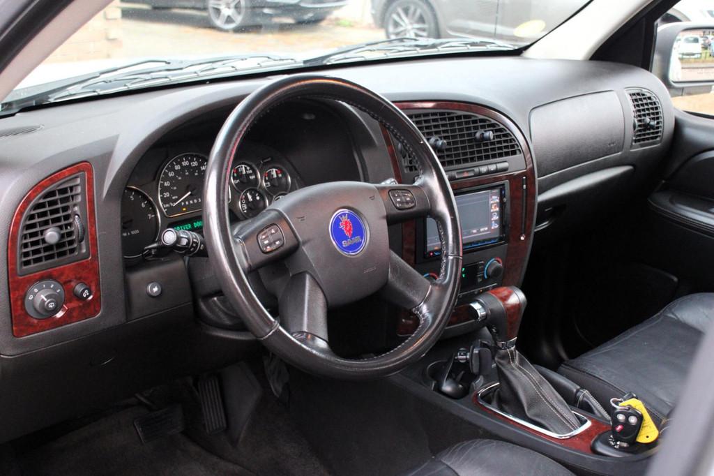 Saab 9-7X 4.2 | LEER | TREKHAAK | V6 | NIEUWE APK | STOELVER, Auto's, Saab, Metallic lak, Gebruikt, Zwart, 4128 cc