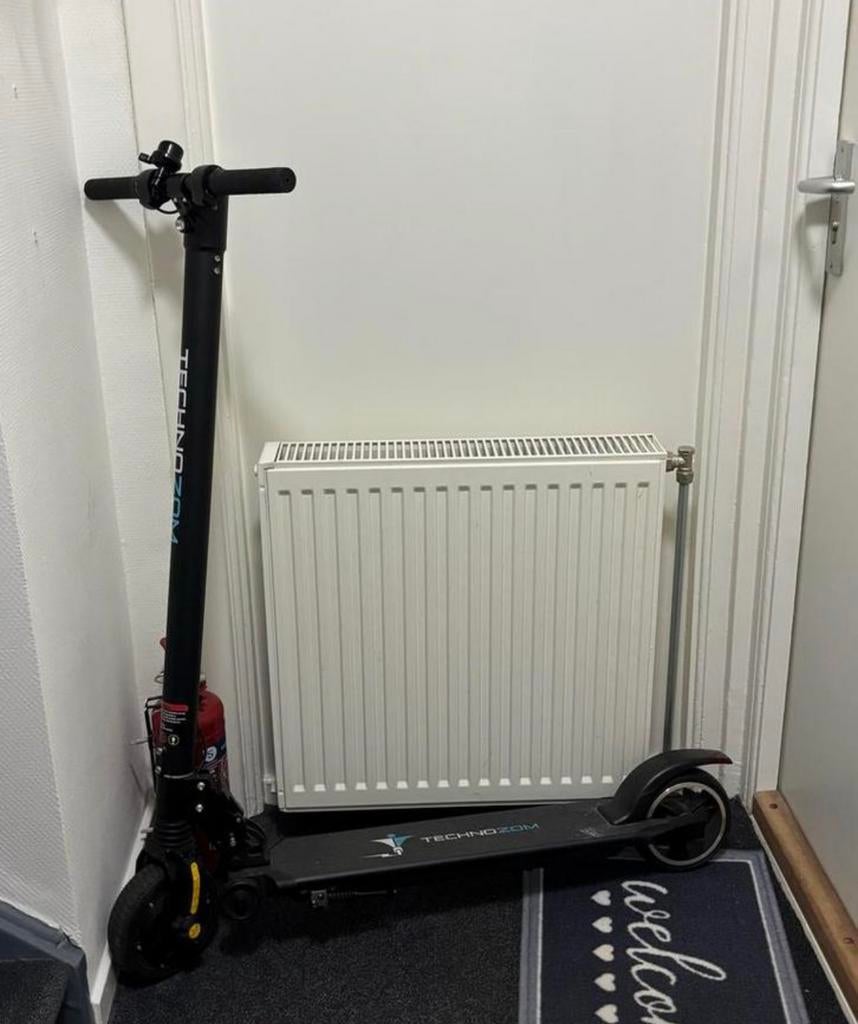 ⚡ Electric Scooter TechnoZoom – Good Condition, Fietsen en Brommers, Steps, Ophalen of Verzenden, Zo goed als nieuw, Elektrische step (E-scooter)