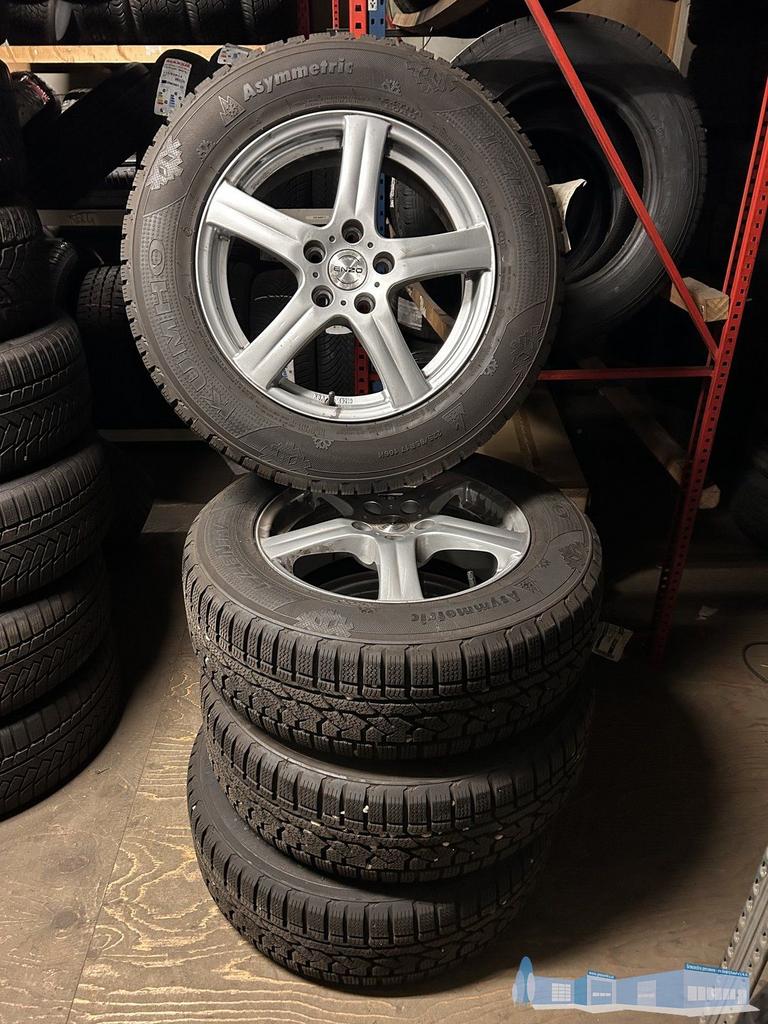 Mooie winterbandenset geschikt voor Subaru Outback vanaf bou, Auto-onderdelen, Banden en Velgen, Gebruikt, -, -, Banden en Velgen