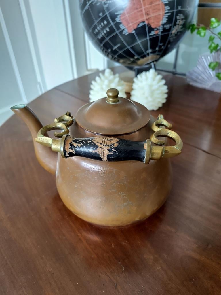 Antieke koperen ketel met zwart houten handvat, Antiek en Kunst, Ophalen of Verzenden, Koper