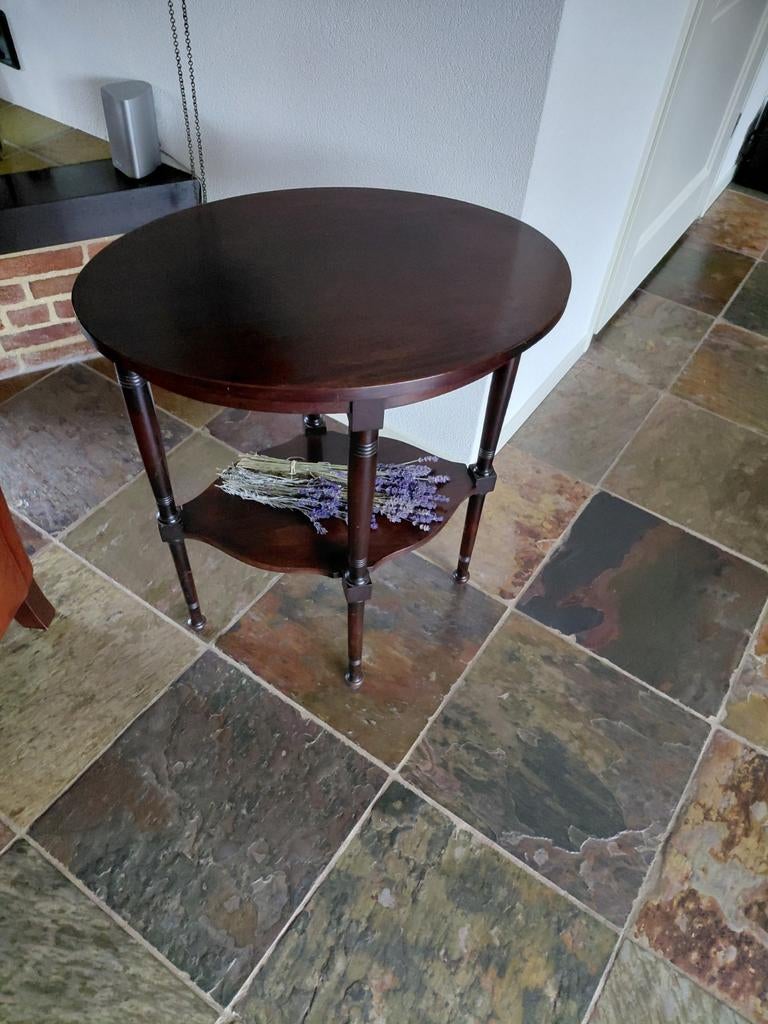 Sierlijk ovaal tafeltje, Huis en Inrichting, Tafels | Bijzettafels, Ophalen, Ovaal, Minder dan 55 cm