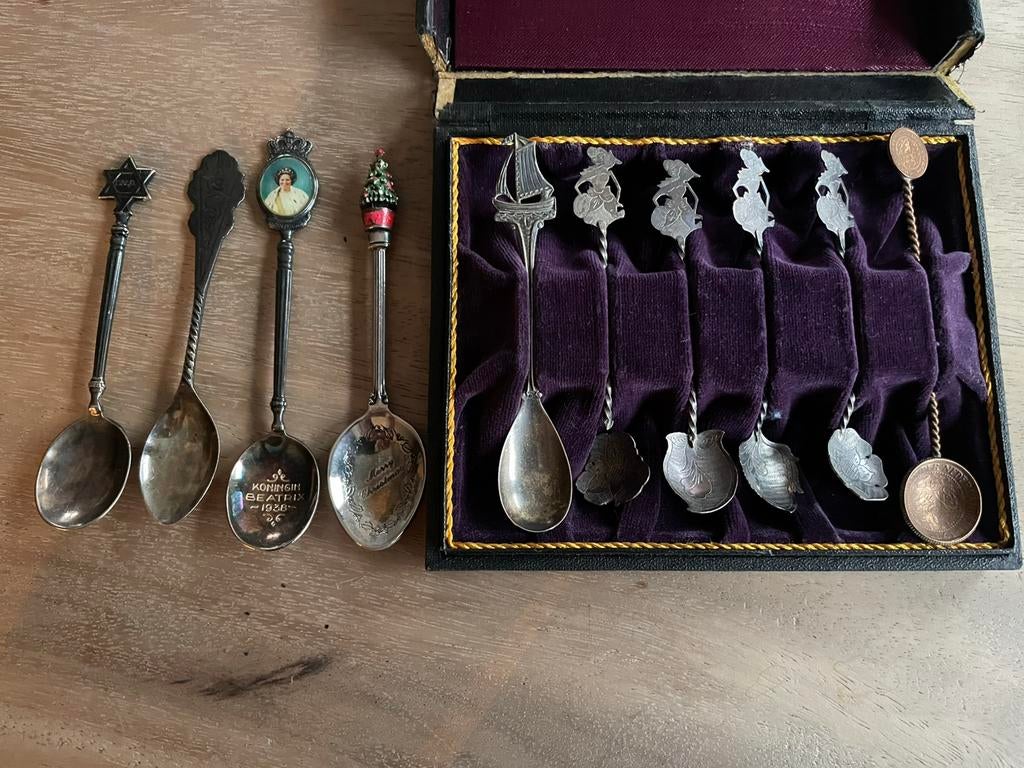 Lepeltjes 10 stuks zilver Indonesische, Antiek en Kunst, Antiek | Bestek, Ophalen of Verzenden