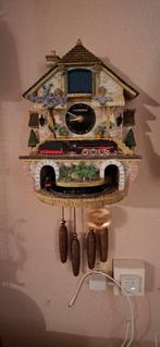 Unieke Koekoeksklok met Trein Beweging - Wandklok, Ophalen, Gebruikt, Analoog, Wandklok