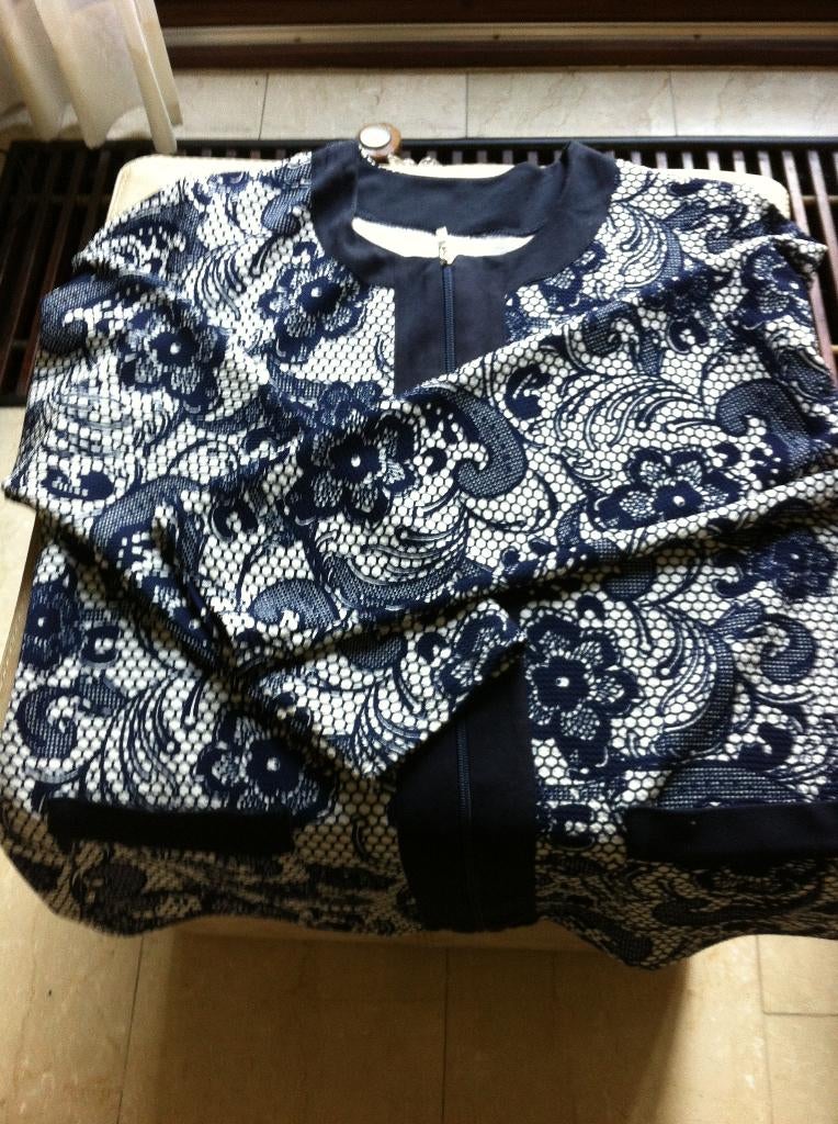 Dames elastisch truitje blauw/wit mt L two brothers, Kleding | Dames, Two brothers, Blauw, Maat 42/44 (L), Ophalen of Verzenden