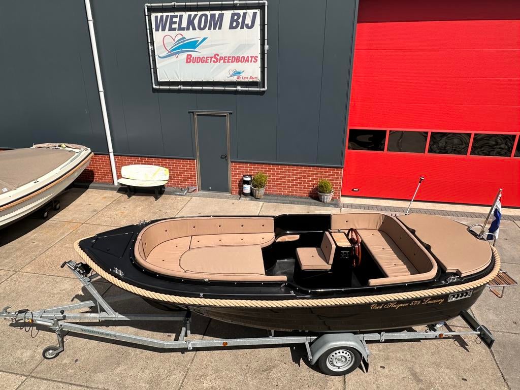 Zeer nette sleop( Oudhuijzer) compleet praktisch ingedeeld, Watersport en Boten, Sloepen, Zo goed als nieuw, 10 tot 30 pk, 3 tot 6 meter