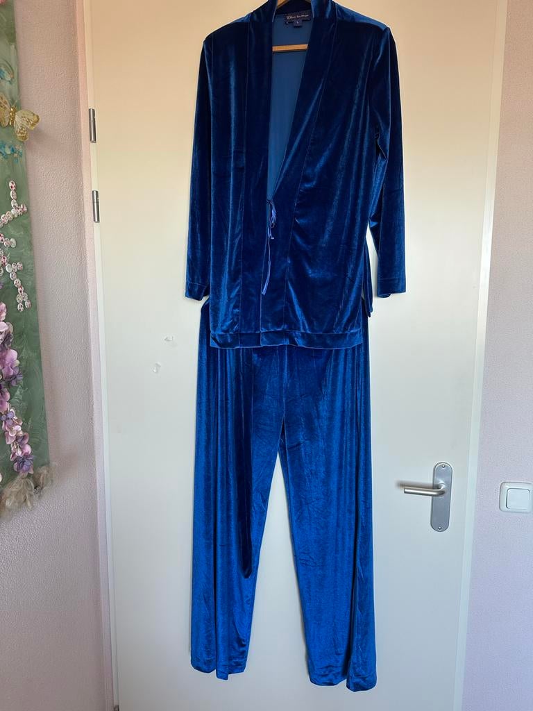 Nieuwe Olive by Rose Bertram fluwelen pyjama pak, Kleding | Dames, Ophalen of Verzenden, Nieuw, Maat 42/44 (L)