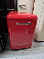 SMEG VAATWASSER VRIJSTAAND ROOD, Ophalen, Zo goed als nieuw, Energieklasse A of zuiniger