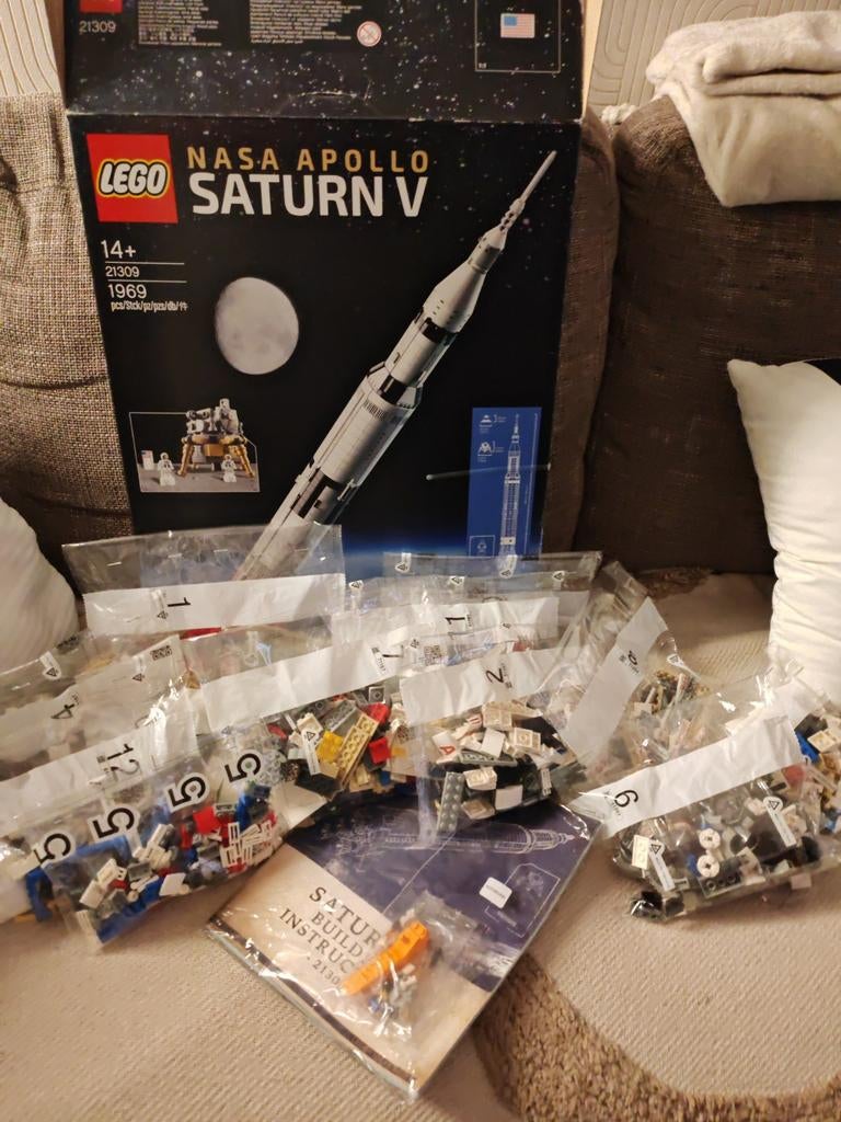 LEGO 21309 NASA Apollo Saturn V, Ophalen, Lego, Compleet, Complete set