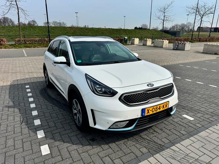 Kia Niro 1.6 GDi Phev 141pk Dct6 2018 Wit, Auto's, Kia, Particulier, Niro, Hybride Elektrisch/Benzine, Plug-in hybride, SUV of Terreinwagen