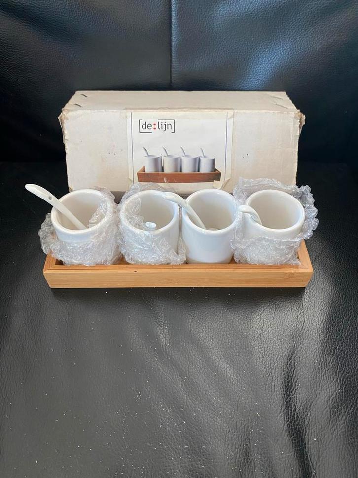 De Lijn Kruidenpotjes Set met Bamboe Dienblad, Huis en Inrichting, Keuken | Keukenbenodigdheden, Nieuw, Ophalen