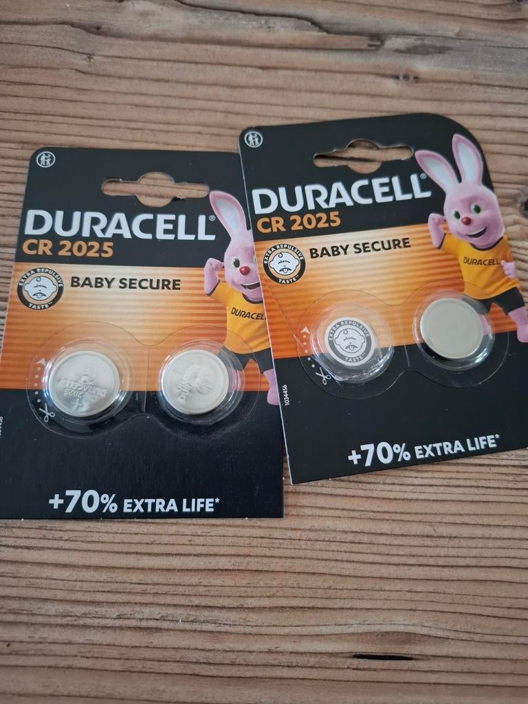 3 Duracell batterijen CR 2025, Audio, Tv en Foto, Accu's en Batterijen, Ophalen of Verzenden
