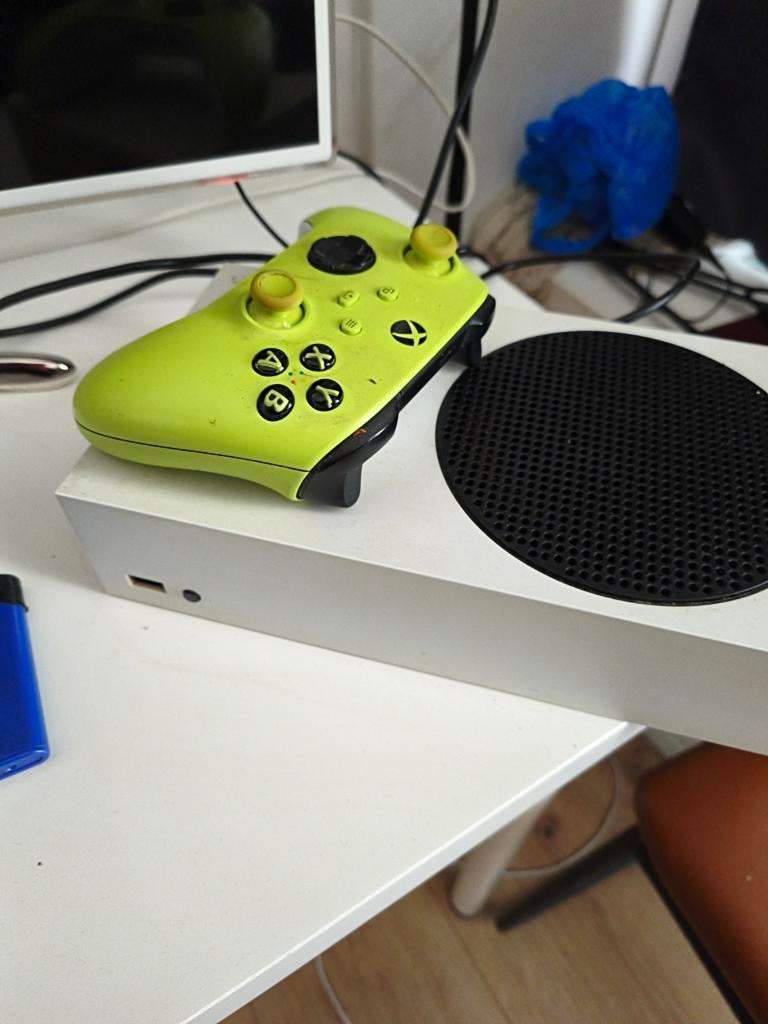 Xbox series s, Spelcomputers en Games, Spelcomputers | Xbox Series X en S, Ophalen of Verzenden, Zo goed als nieuw