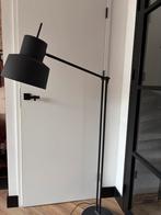 Moderne zwarte vloerlamp - verstelbaar design, Ophalen of Verzenden, Zo goed als nieuw, Metaal, 150 tot 200 cm