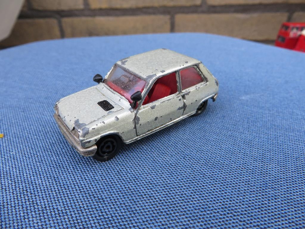 Majorette Renault 5 Zilver, Hobby en Vrije tijd, Modelauto's | Overige schalen, Ophalen of Verzenden, Gebruikt, Auto