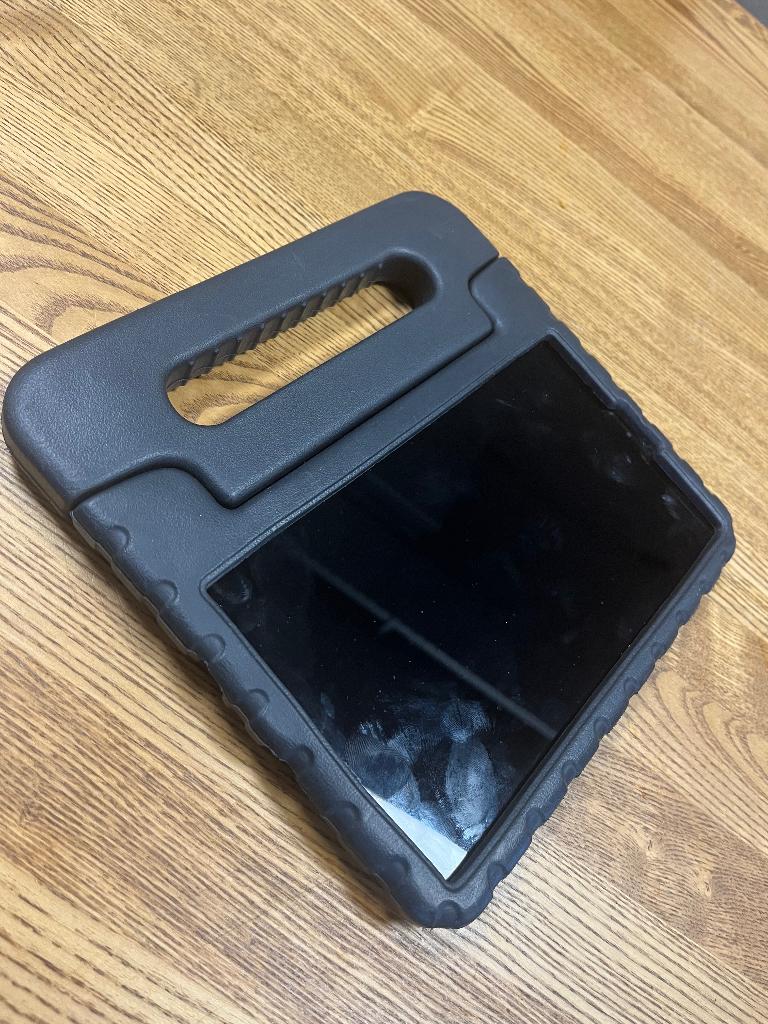 Samsung Tablet SM-T220 inclusief handige hoes, 9 inch, Gebruikt, 32 GB, Ophalen of Verzenden